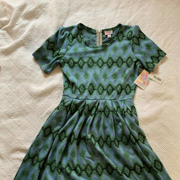 LuLaRoe Medium Amelia - Blue and Green Aztec pattern - NWT - Picture 1 of 4